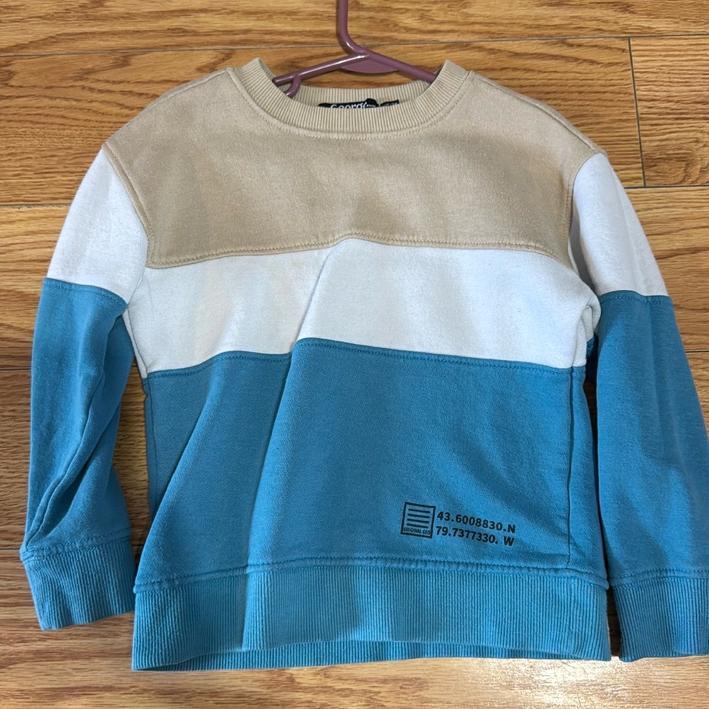 Tricolour lovely sweater